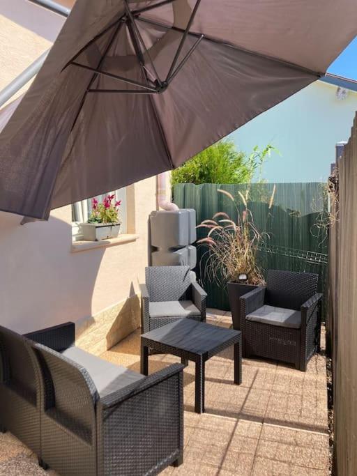 Agreable Maison Avec Jolie Terrasse Exterieure Champigneulles Екстериор снимка